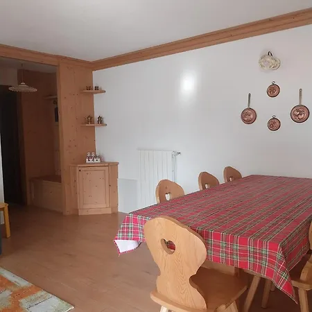 아파트 Domus Tre Pini Premadio